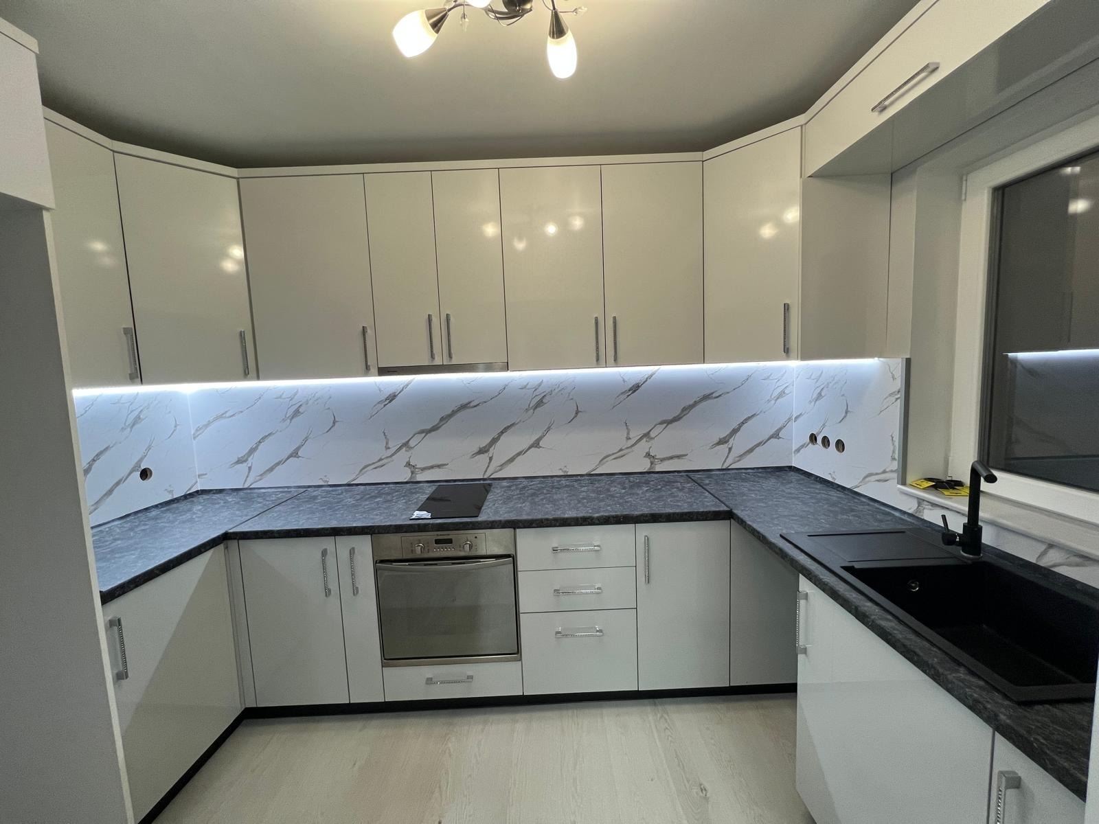 Продава КЪЩА, с. Подвис, област Бургас, снимка 11 - Къщи - 56166528