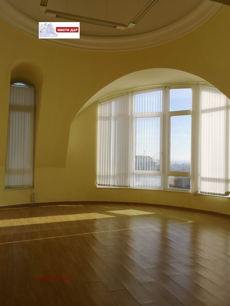 Продава ОФИС в град Варна, Гръцка махала - 250 кв.м / 370 000 € » 723 657.10 лв., ИМОТИ ДАР