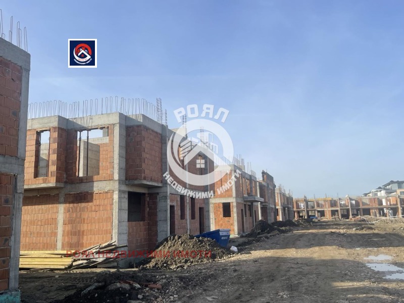 Продава 4-СТАЕН, гр. Пловдив, Остромила, снимка 4 - Апартаменти - 52644744