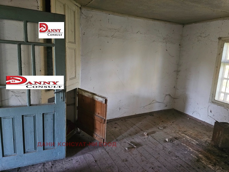 Продава КЪЩА, с. Благоево, област Велико Търново, снимка 11 - Къщи - 52319745