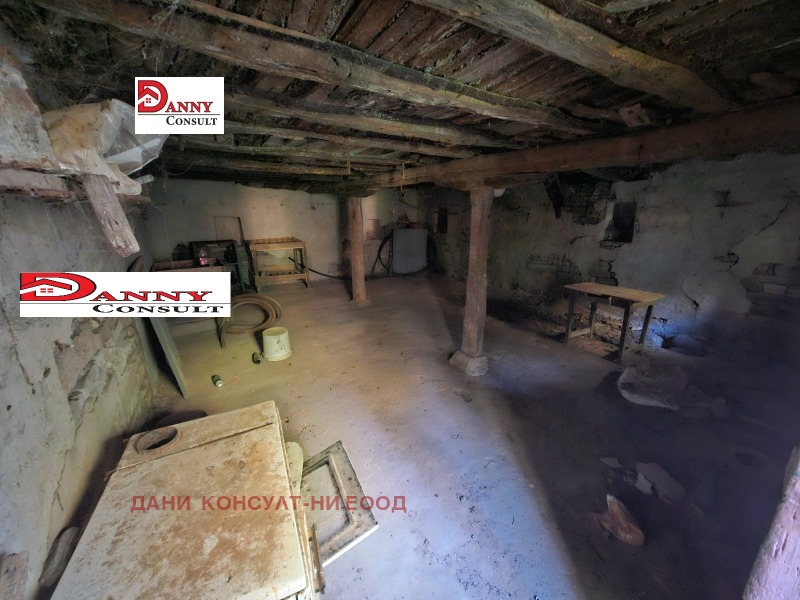 Продава КЪЩА, с. Благоево, област Велико Търново, снимка 12 - Къщи - 52319745