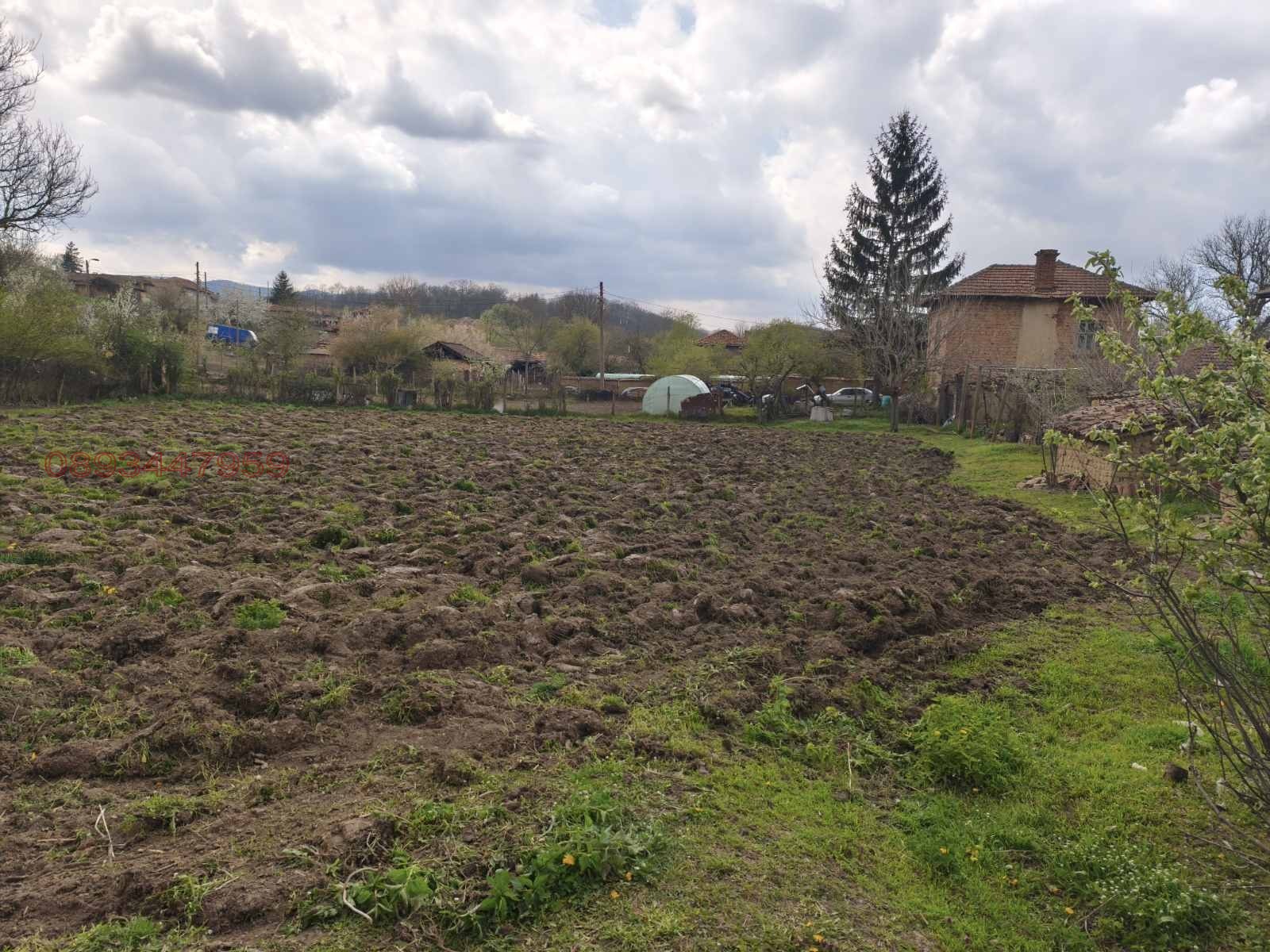 Продава МНОГОСТАЕН, с. Веселиново, област Шумен, снимка 11 - Апартаменти - 55601675
