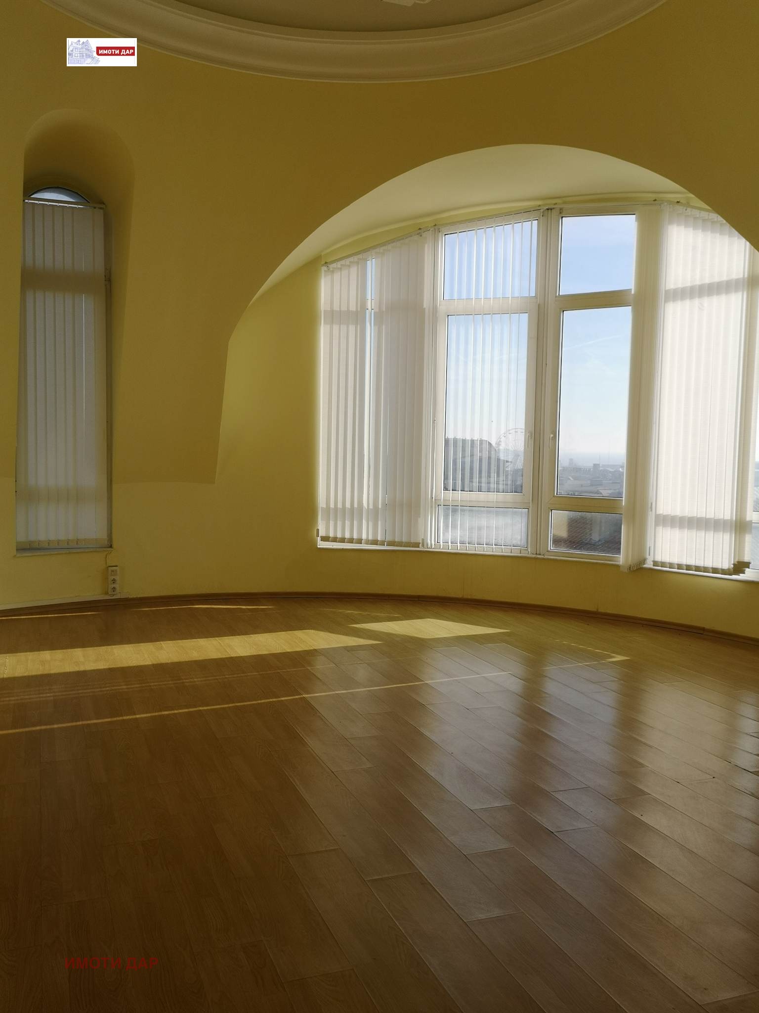 Продава ОФИС, гр. Варна, Гръцка махала, снимка 2 - Офиси - 40172952