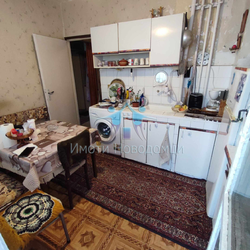 Продава  2-стаен град Шумен , Тракия , 60 кв.м | 54557490 - изображение [2]