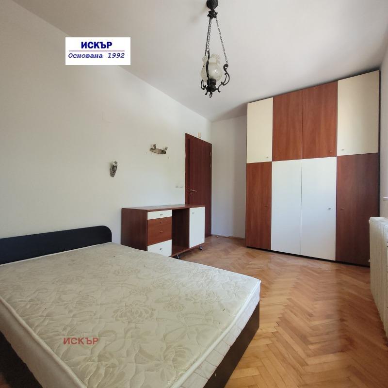 Продава  3-стаен град София , Център , 83 кв.м | 99408076