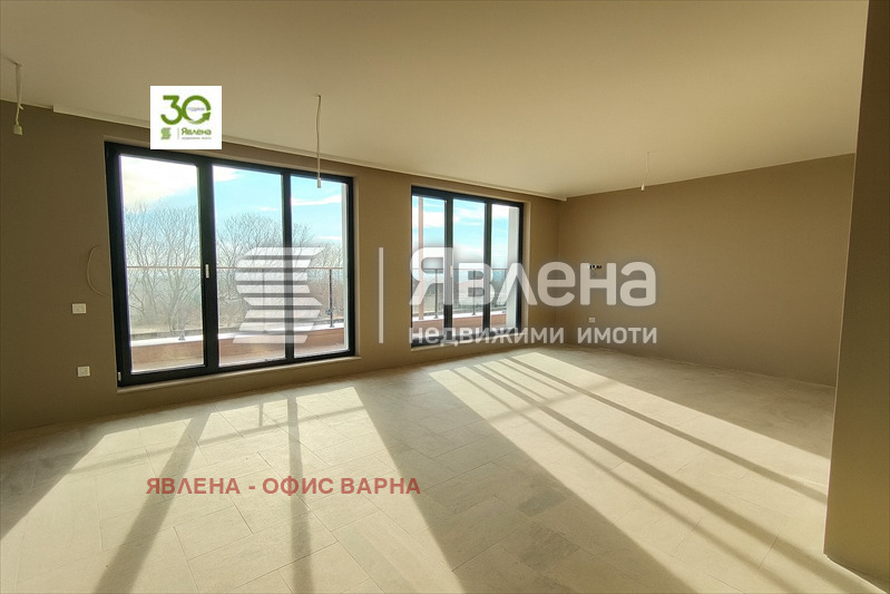 Продава 3-СТАЕН, гр. Варна, Бриз, снимка 2 - Апартаменти - 54034198
