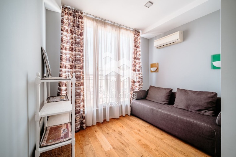 Eladó  Bérlakás Varna , Centar , 123 négyzetméter | 23702349 - kép [10]