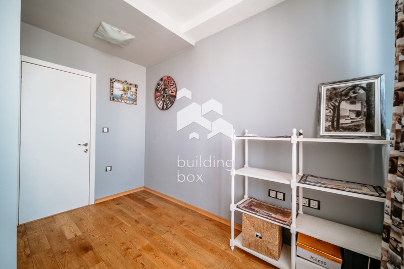 Eladó  Bérlakás Varna , Centar , 123 négyzetméter | 23702349 - kép [11]