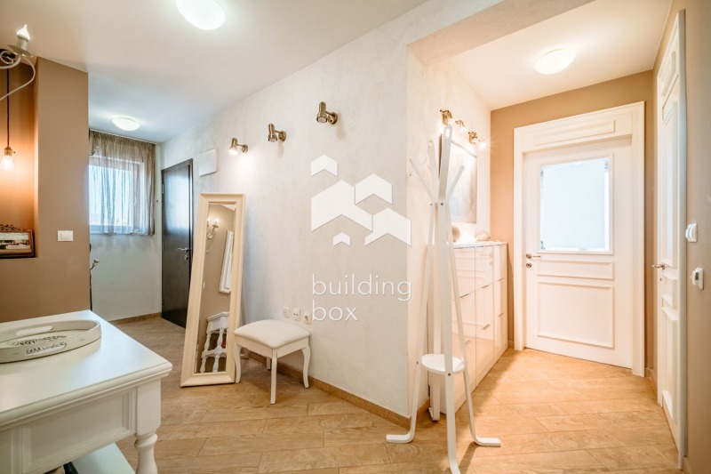 Eladó  Bérlakás Varna , Centar , 123 négyzetméter | 23702349 - kép [12]