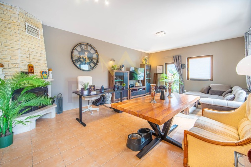Till salu  Hus Varna , Izgrev , 180 kvm | 73512843 - bild [5]
