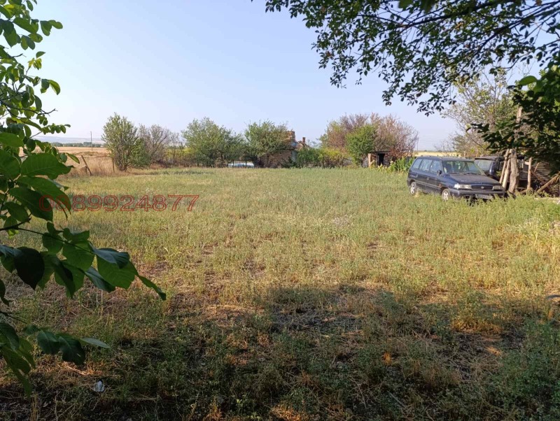 Продава  Парцел област Плевен , гр. Долни Дъбник , 800 кв.м | 82326649