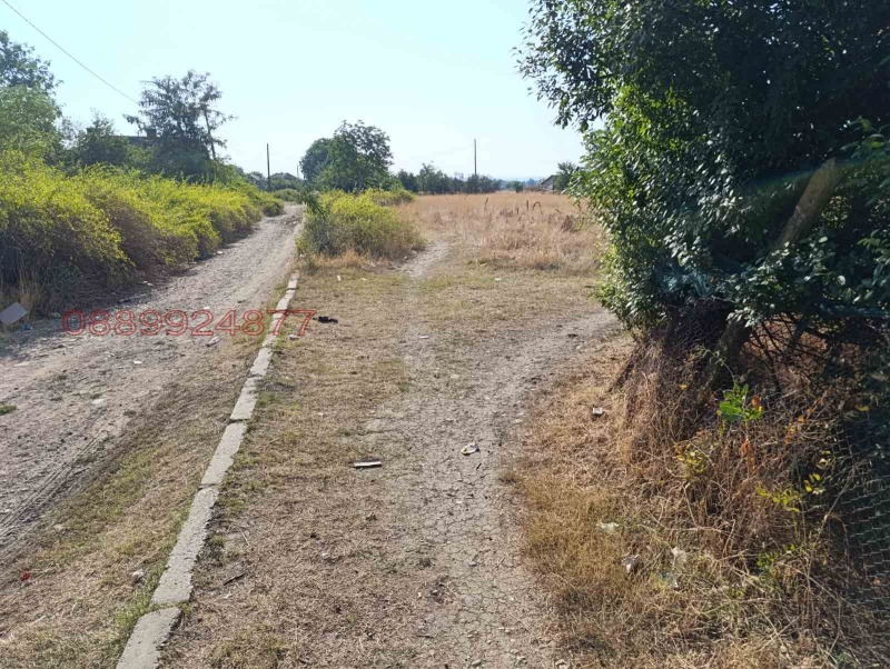 Продава  Парцел област Плевен , гр. Долни Дъбник , 800 кв.м | 82326649 - изображение [2]