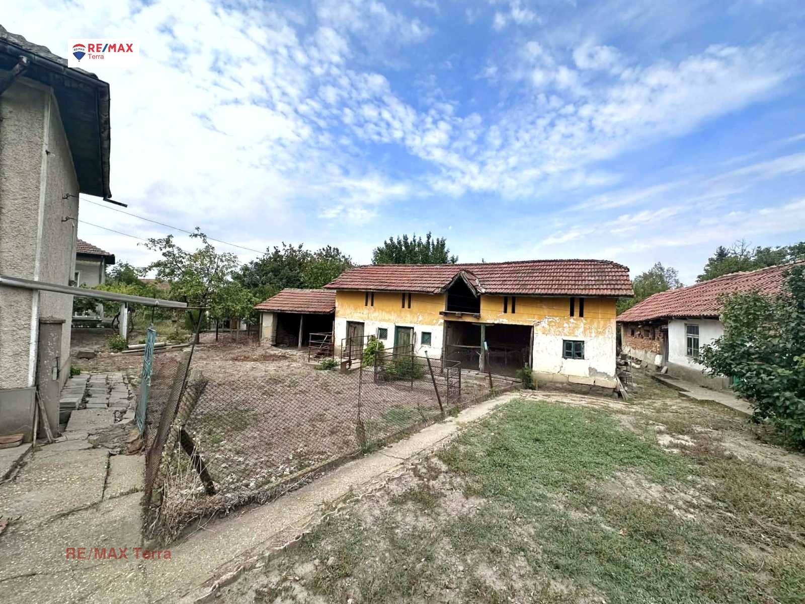 Продава КЪЩА, с. Деков, област Плевен, снимка 8 - Къщи - 53747759