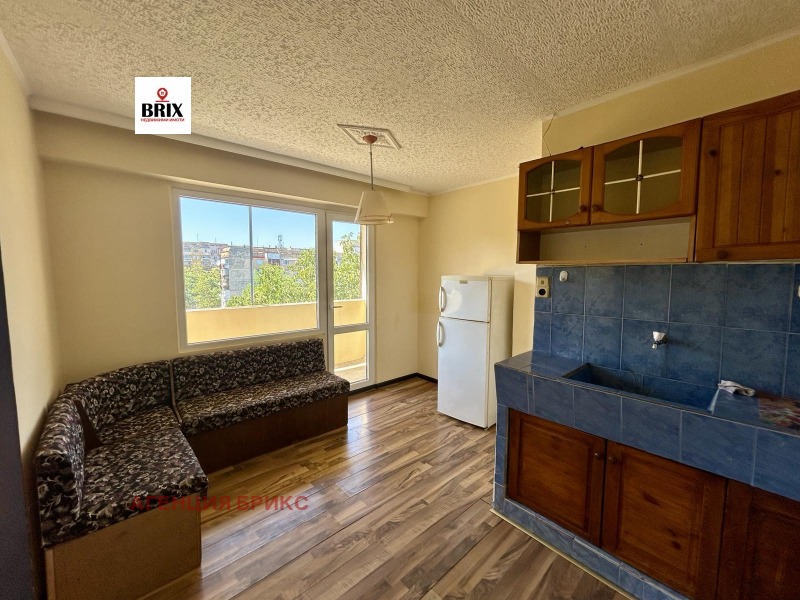 Продава 3-СТАЕН в град Русе, Чародейка - Юг - 100 кв.м / 97 200 € » 190 106.68 лв., АГЕНЦИЯ БРИКС
