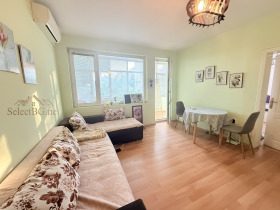 1 soverom Tsentar, Veliko Tarnovo