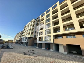 Продажба на тристайни апартаменти в град Велико Търново — страница 2 - изображение 10 