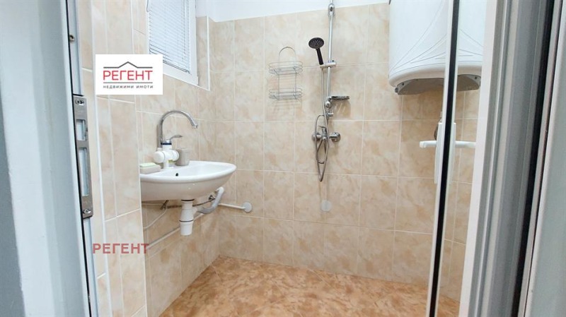 Продава  1-стаен град Габрово , Център , 57 кв.м | 37811296 - изображение [4]