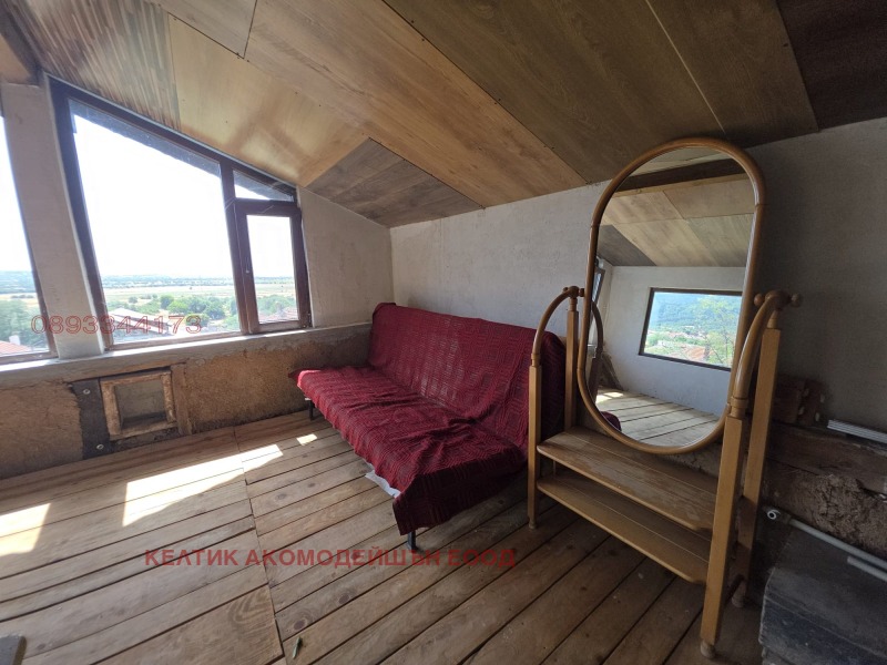 Продава КЪЩА, с. Сапарево, област Кюстендил, снимка 4 - Къщи - 52236638