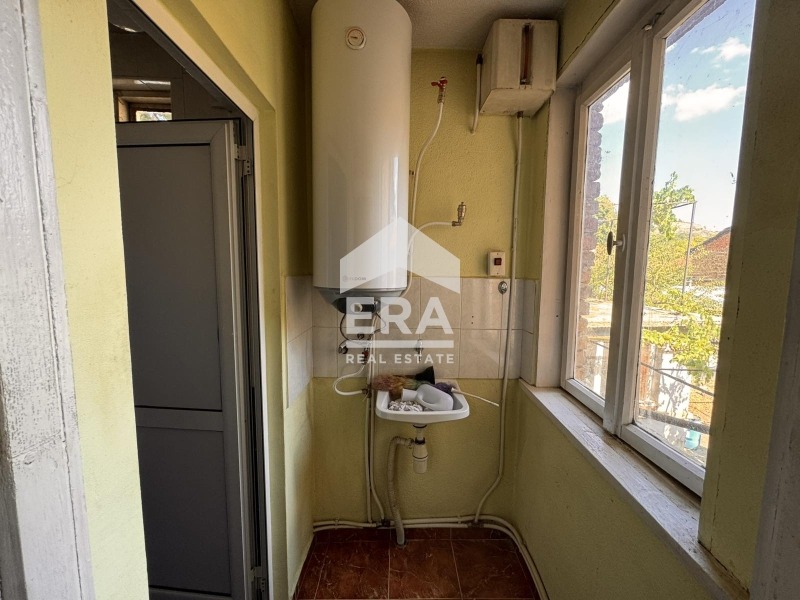 Продава КЪЩА, гр. Провадия, област Варна, снимка 8 - Къщи - 55751265