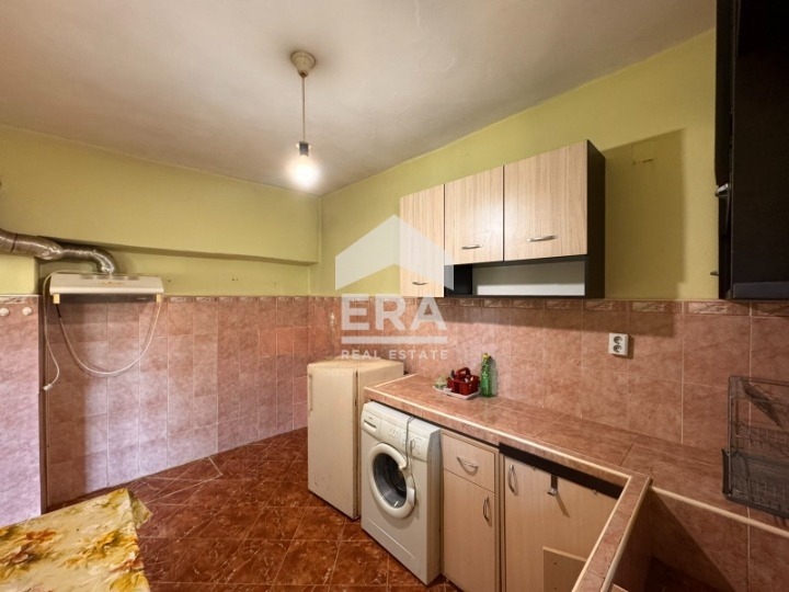 Продава КЪЩА, гр. Провадия, област Варна, снимка 4 - Къщи - 55751265