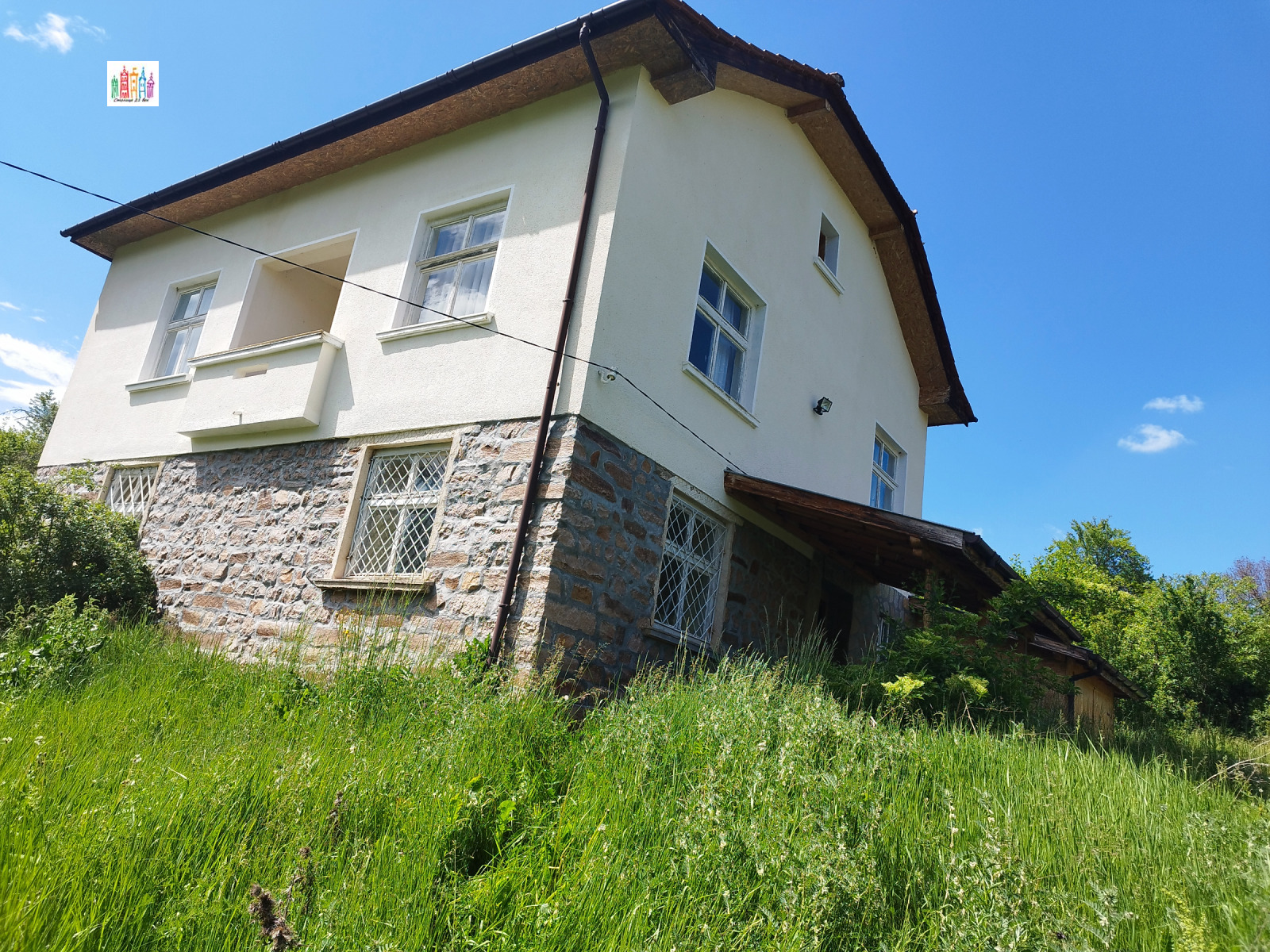 Продава КЪЩА, с. Лева река, област Перник