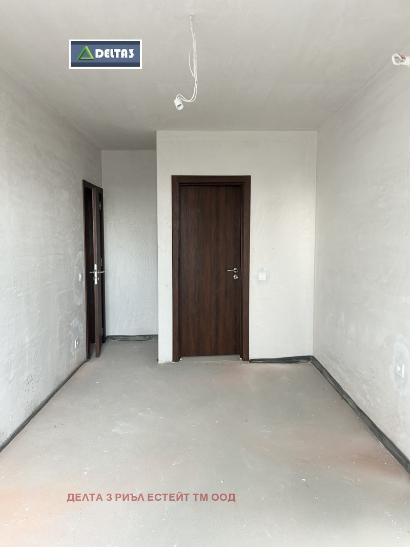 In vendita  2 camere da letto Sofia , Zona B-18 , 102 mq | 86105051 - Immagine [3]