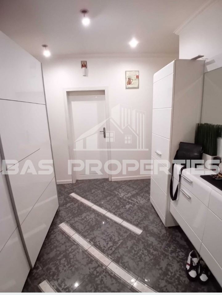 Продава 4-СТАЕН, гр. София, Илинден, снимка 10 - Апартаменти - 55324022