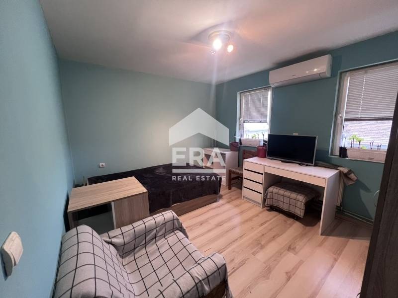 Продава КЪЩА, гр. Дебелец, област Велико Търново, снимка 6 - Къщи - 53523007