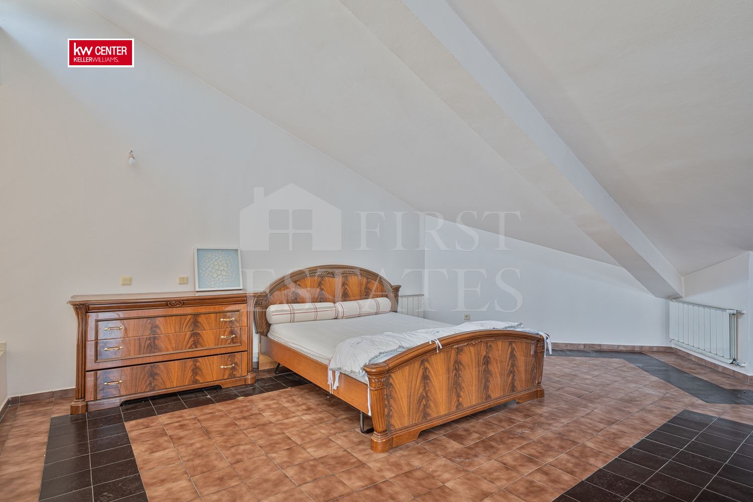 Продава КЪЩА, гр. София, Симеоново, снимка 15 - Къщи - 48748630