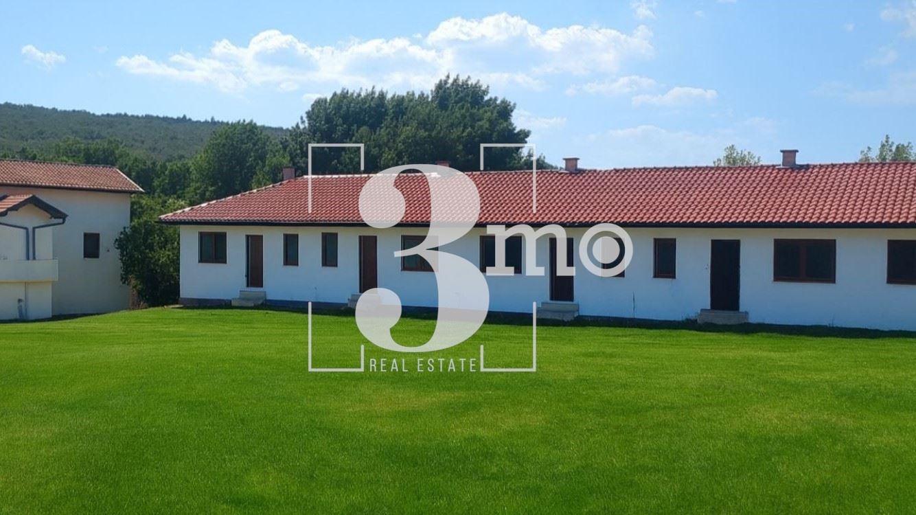Продава КЪЩА, с. Юнец, област Варна, снимка 2 - Къщи - 52088695