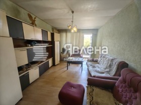 Продава 3-стаен град Благоевград Еленово 1 - [1] 