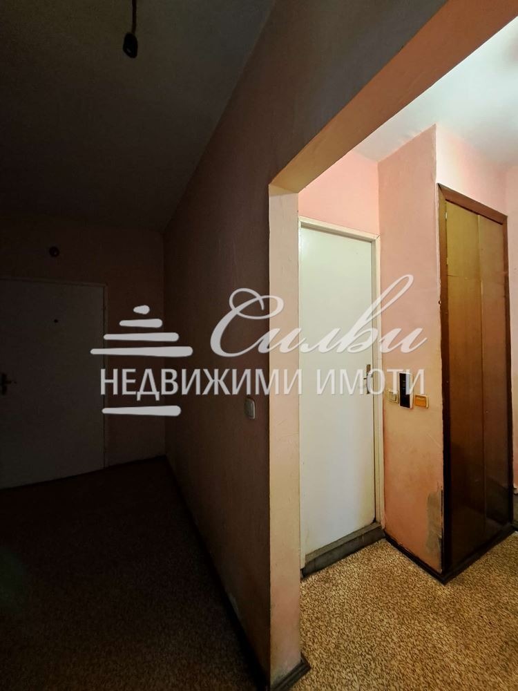 Продава 2-СТАЕН, гр. Шумен, Център, снимка 6 - Апартаменти - 52602243