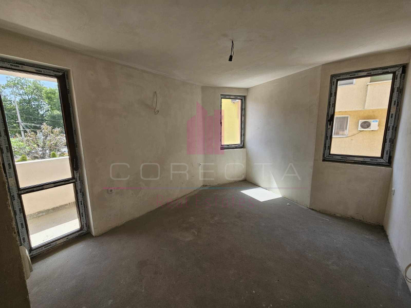 De vânzare  2 dormitoare Ruse , Țentâr , 93 mp | 73211340 - imagine [2]