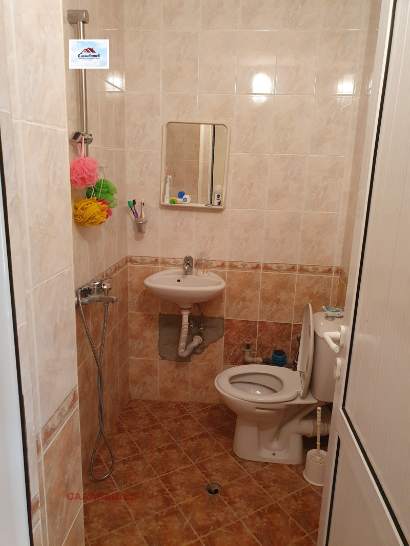 Продается  2 спальни область Стара Загора , Казанлък , 113 кв.м | 29636824 - изображение [9]