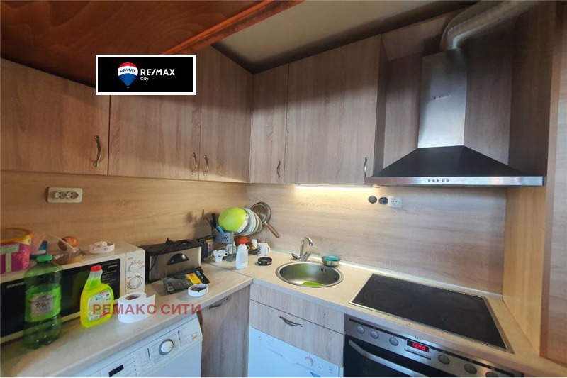 Продава ЕТАЖ ОТ КЪЩА, гр. София, област София-град, снимка 3 - Етаж от къща - 52733855