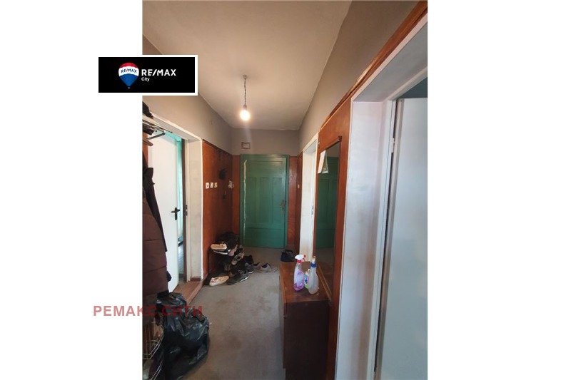 Продава ЕТАЖ ОТ КЪЩА, гр. София, област София-град, снимка 5 - Етаж от къща - 52733855