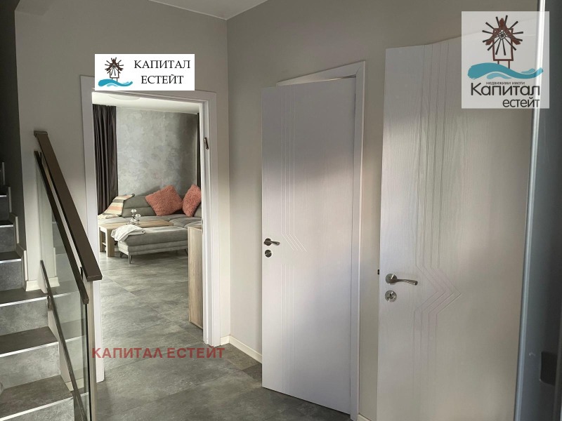 Продава КЪЩА, гр. Бургас, Сарафово, снимка 3 - Къщи - 52590023