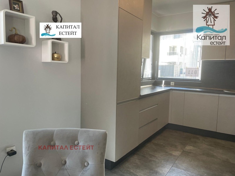 Продава КЪЩА, гр. Бургас, Сарафово, снимка 10 - Къщи - 52590023