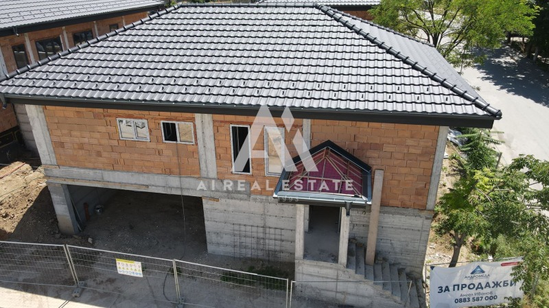 Продава КЪЩА, гр. Плевен, Дружба 2, снимка 8 - Къщи - 52747653