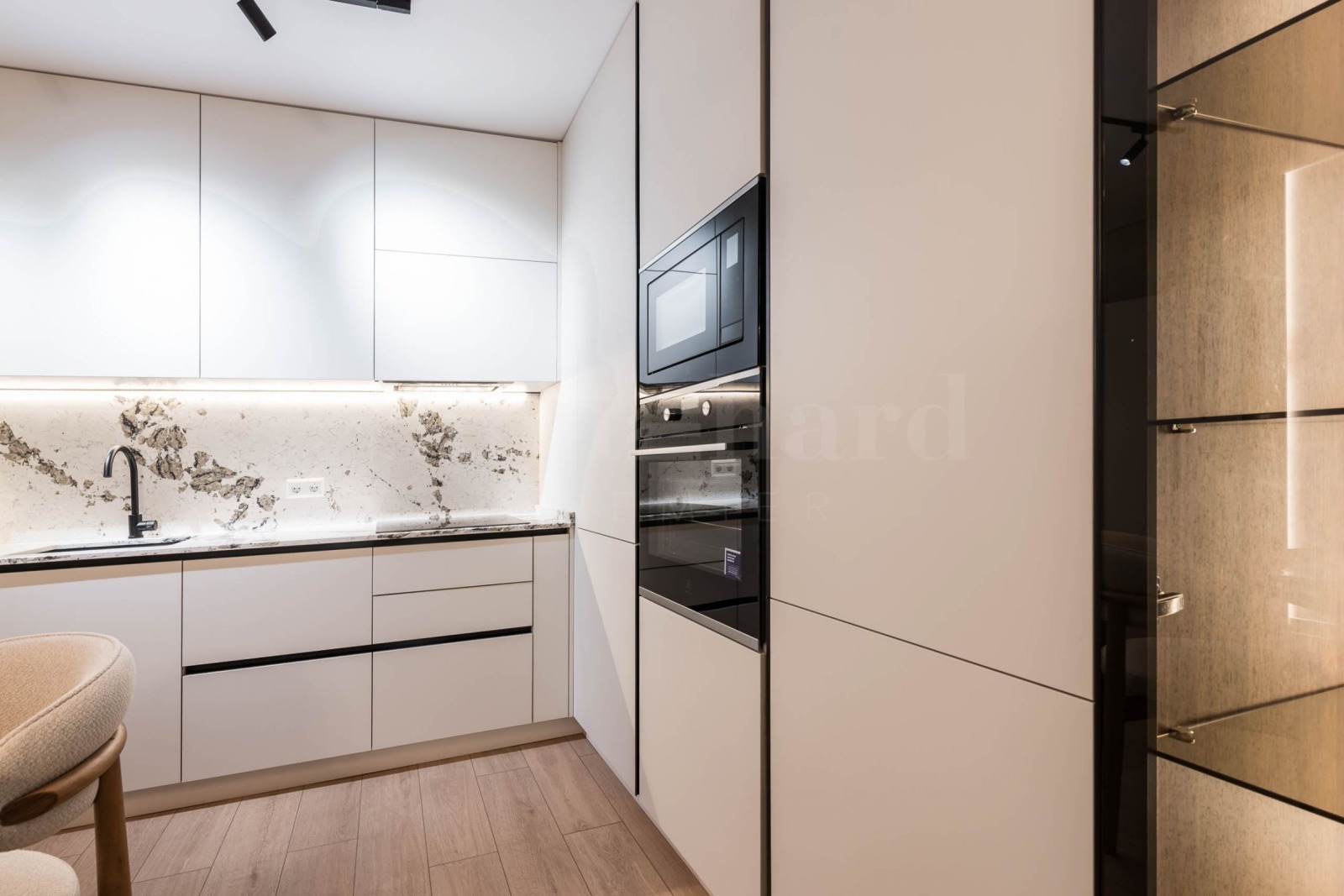 Продава 3-СТАЕН, гр. Варна, Център, снимка 9 - Апартаменти - 53958130