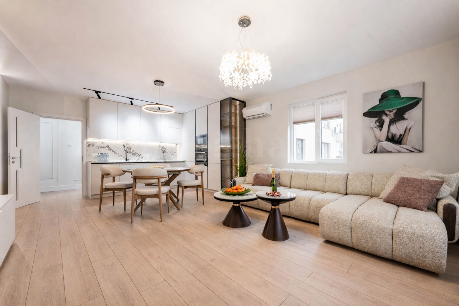 Продава 3-СТАЕН, гр. Варна, Център