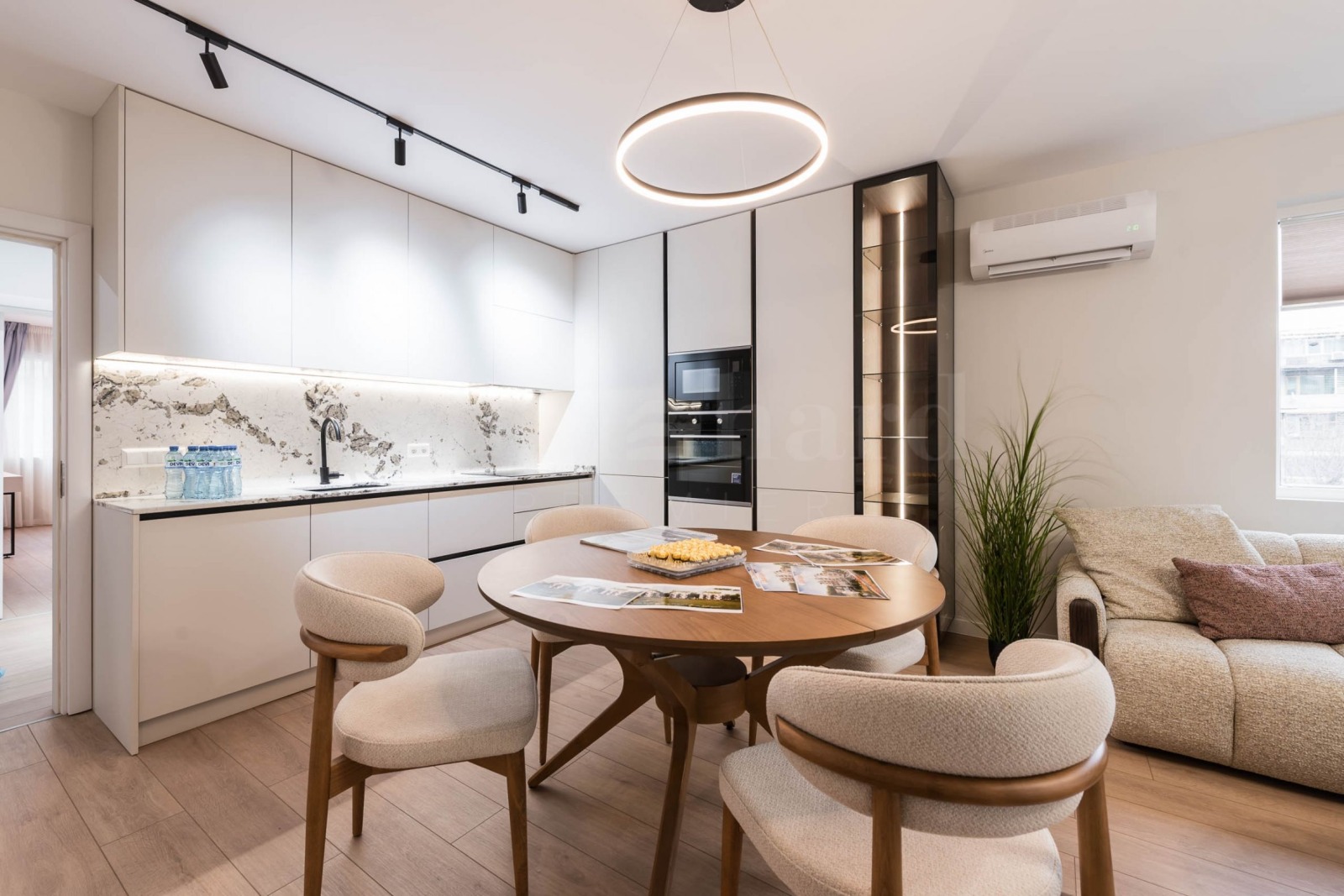 Продава 3-СТАЕН, гр. Варна, Център, снимка 11 - Апартаменти - 53958130