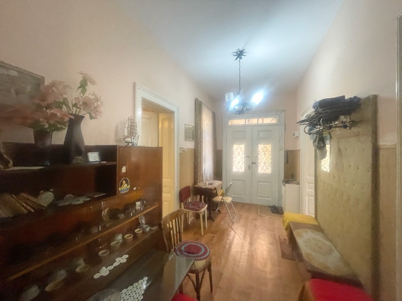 Продава  Етаж от къща град Пловдив , Център , 100 кв.м | 77020424 - изображение [6]