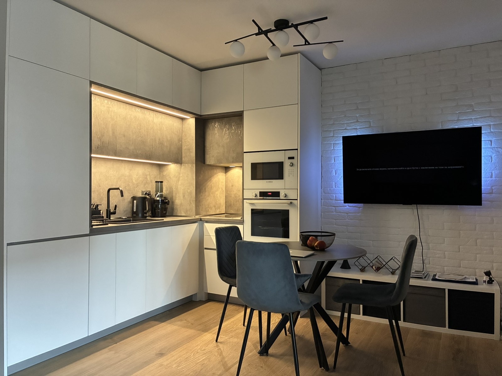 Продава 1-СТАЕН, гр. София, Оборище, снимка 2 - Апартаменти - 53854930