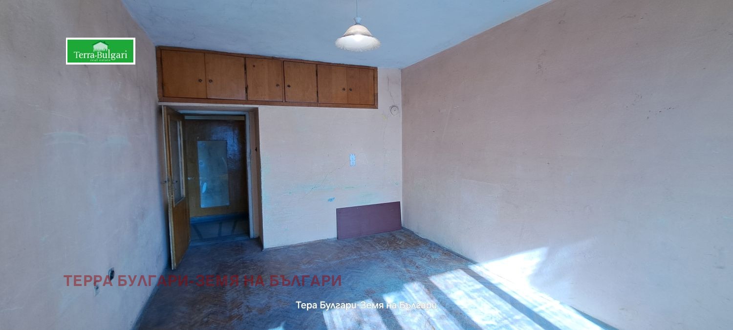 Продава 4-СТАЕН, гр. Перник, Рено, снимка 3 - Апартаменти - 53762051