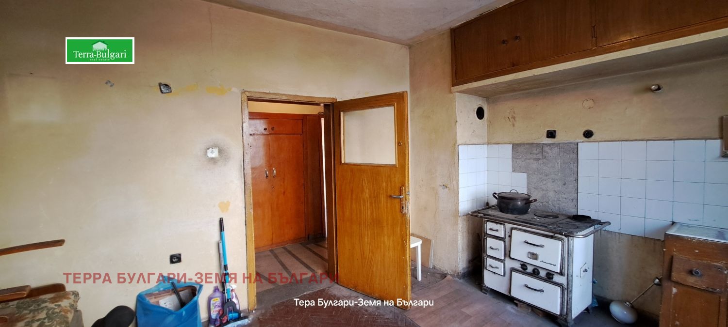 Продава 4-СТАЕН, гр. Перник, Рено, снимка 16 - Апартаменти - 53762051