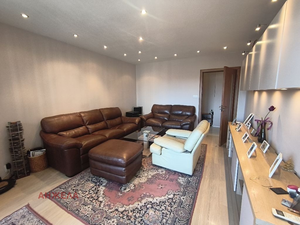 Продава 4-СТАЕН, гр. Пазарджик, Идеален център, снимка 9 - Апартаменти - 53806939