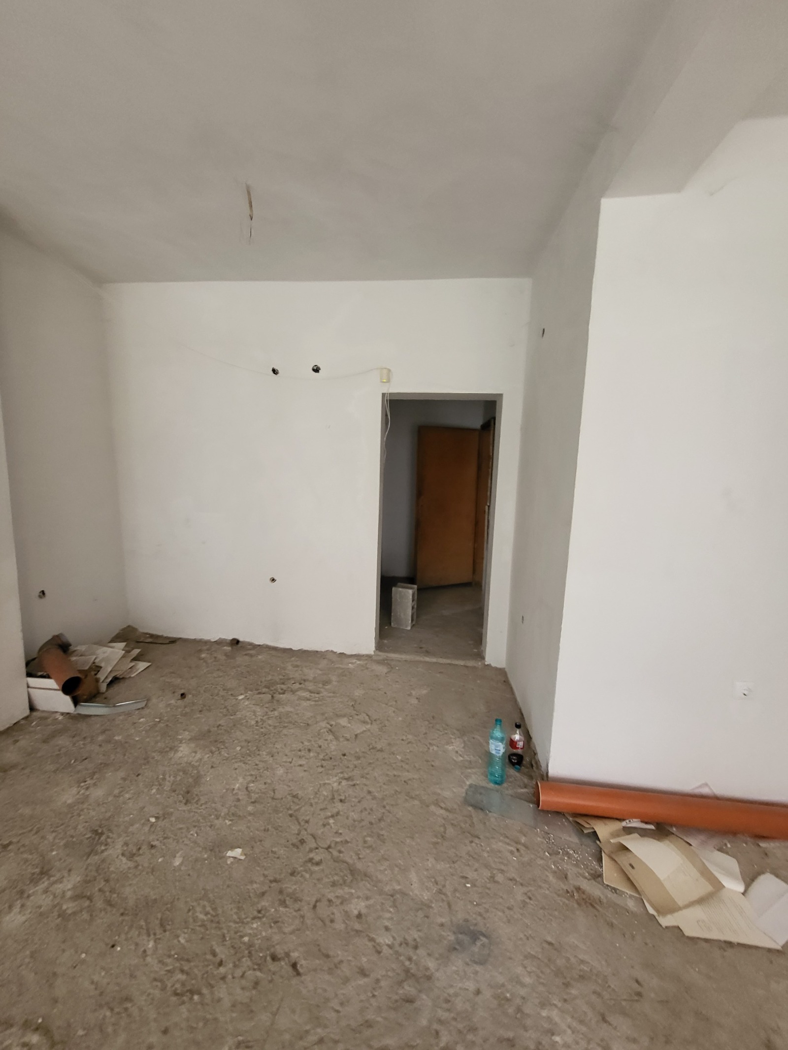 Продава МАГАЗИН, гр. Плевен, 9-ти квартал, снимка 2 - Магазини - 54375877