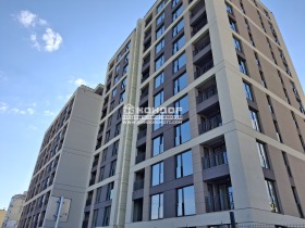 Продава 2-стаен град Пловдив Тракия - [1] 
