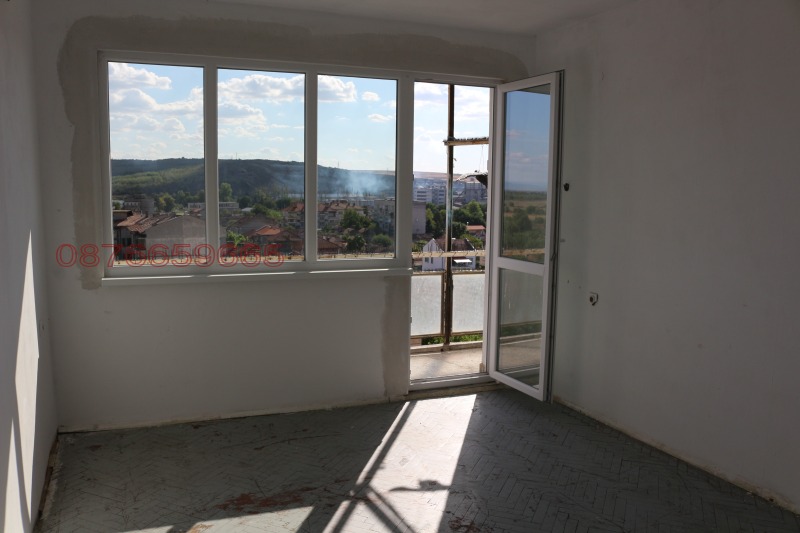 Продава 2-СТАЕН, гр. Полски Тръмбеш, област Велико Търново, снимка 4 - Апартаменти - 52779990